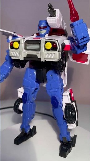 Transformers Age of the Primes Red Alert Action Figure Review! | Transformers Armada | Voyager Class