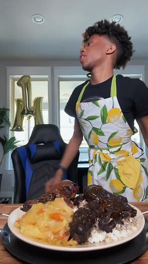 Cardo your dinner is ready re-upload?!💀 #fyp #meme #funny #fypシ #viral #trending #foryoupage #dinner #food credit (realjaylln)