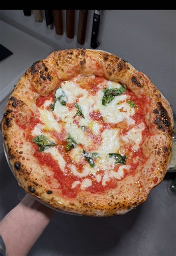 Margherita🍕💚🤍❤️ . . #pizza #pizzamargherita #pizzalover #asmr #fyp | pizza