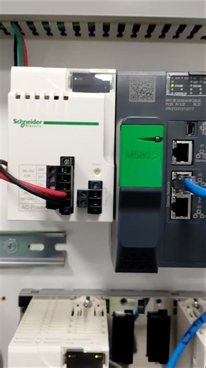 NABUSASPA on Instagram: "Controlador Logico Programable, PLC 🤖"