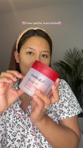 Toner Pads for Acne-Prone Skin | Medicube