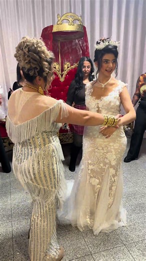 bremerhaven.all.stars (@bremerhaven.all.stars)’s videos with Down on the Floor (Vox) - Ah2