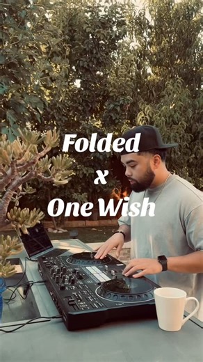 Jorell on Instagram: "@kehlani FULL VERSION UP Link in the bio. #kehlani #folded #foldedremix #mashup #throwback #rnb #rnbremix"
