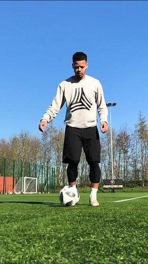 Amazing Freestyle Football Skills Compilation