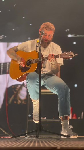 That would be a sick cover @Post Malone (Via:@Molly D 🍉 )#postmalone #posty #postmalonefans #postmaloneconcert #postmaloneaddict #postyfans #postmalonelive #jackwhite #sevennationarmy