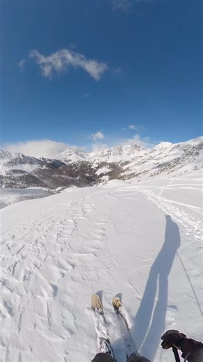 Fresh pow and sunshine — what more could you ask for?” ☺️✌🏻 #atomic#montec#gopromax#avswalten#zermaidscharte | Tobias Heel