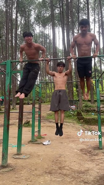 Mastering Muscle Ups: Calisthenics Strength Training Guide