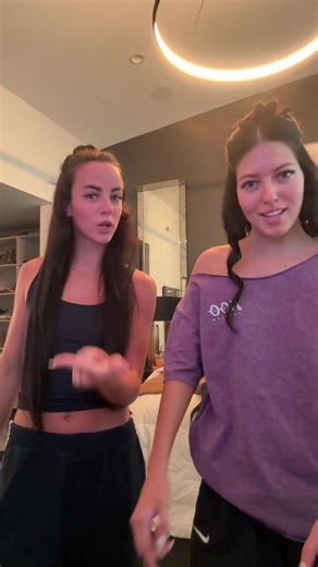 @AlexaPlayAlexis #nye 🪩🍾 | alexis dancing