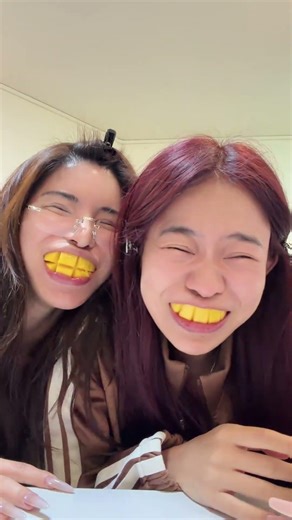 Unveiling the Treasure: A Journey into the World of Glowing Gold Teeth