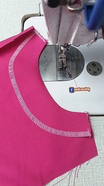 sewing the back neckline#sewingtips #sewingtutorial