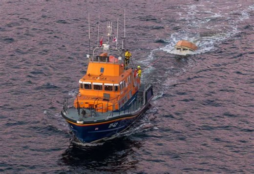 VIDEO   PICTURES: Man found ‘clinging by his fingertips’ to capsized boat in Pentland Firth had no lifejacket