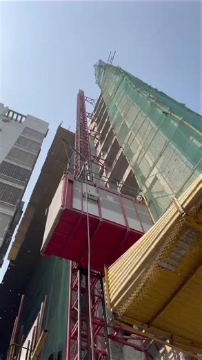 Constarction hoist lift maintanec