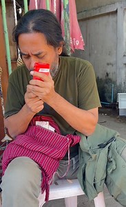 Arsenal... Proudly brought to used by U Lay Thet😁 အာဆင်နယ် ဦးလေးသက်မှ ဂုဏ်ယူစွာ ယူဆောင်လာပါသည်ပေါ့ အက်လယ့်😁 | U Kyaw Thet Linn