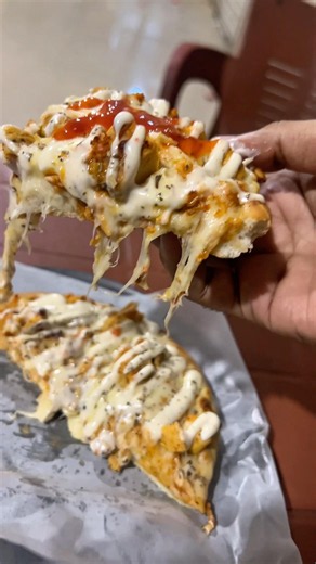 #fastdelivery #pizza #pizzaxhyderabad #food #freshpizza #pizzalover