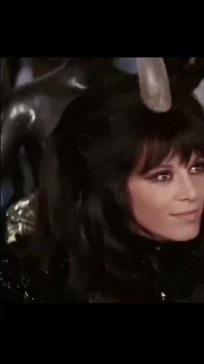 Anita Pallenberg and her "pretty pretty" Jane Fonda in Barbarella (1968)