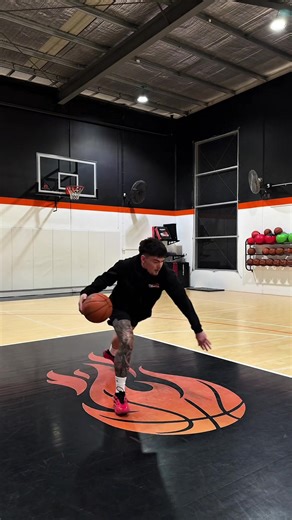 Add this move to your bag🎒 #basketball #basketball🏀 #hoops #nba #fyp | basket ball