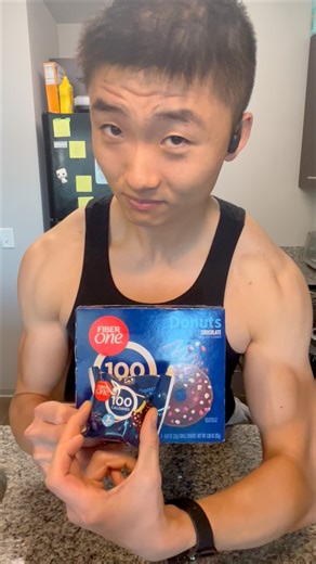 Fiber One Donut Review 🍩 #food #fitnessfood #cuttingdiet #snacks