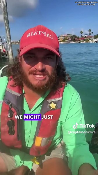 Guy hooked fish and Actual footage of “it’ll rust out” with captain erik LIVE #captainerik #livecreator #fishlikeus #fishing #kayak