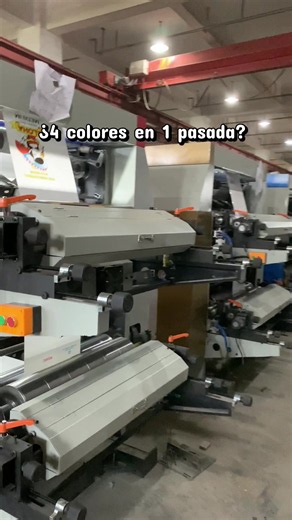 🎨 4 colores, 1 sola pasada — así trabaja nuestra impresora flexográfica 🏭 Colores vivos, registro preciso, operación continua ✅ Lista para tu línea de producción 🤔 ¿Qué diseños imprimirías con esta máquina? #impresora #printingmachine #plasticmachine #maquinariaIndustrial #fyp