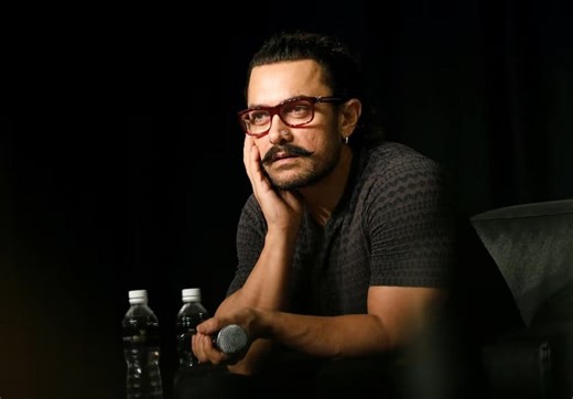 Aamir Khan announces change in relationship status