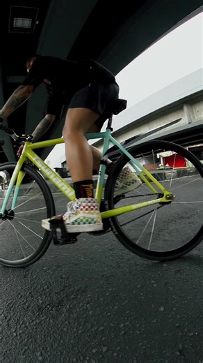 Fixed Gear Riding: Embrace the Thrill of No Brakes