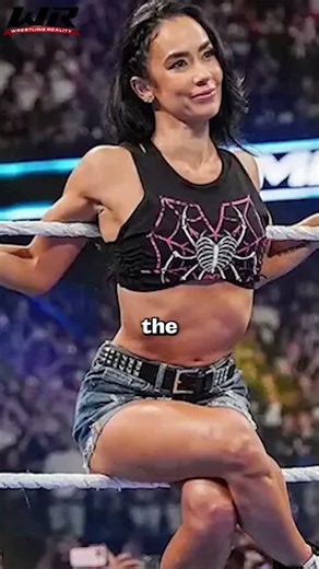 AJ Lee’s ULTIMATE Throwback: Defends IC Title & "Reclaims" the Divas Championship!