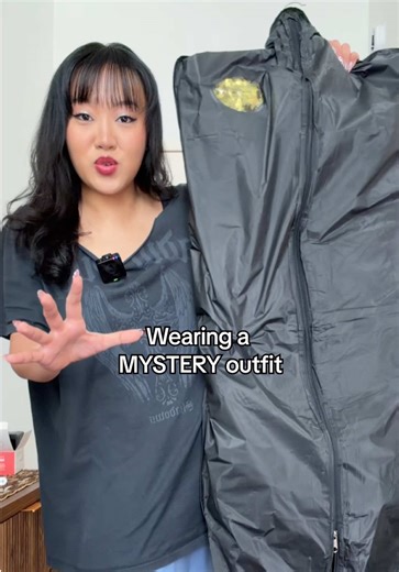 Best Mystery Outfit Inspiration from NYFW