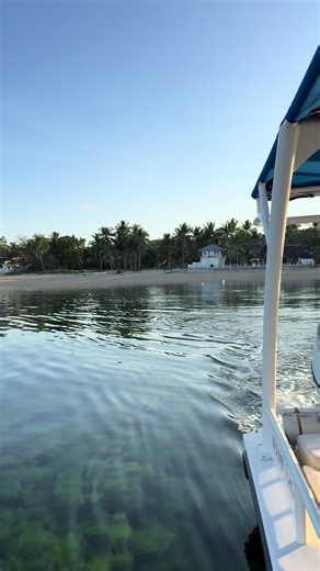 Calm water….🚤🏝️👌🏼 #lanasbeachresort #carabaoisland #onthewater #speedboat #philippines