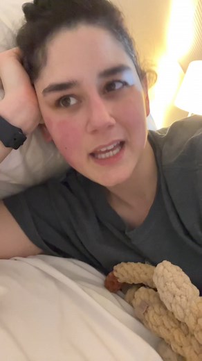 514K views · 10K reactions | So, how do you make friends? Please help me. 﫥 #adulting #makefriends #introvert | Elyse Myers | Facebook