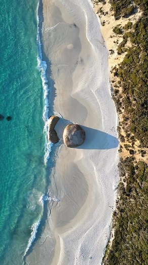 Stand on the sandy white beaches of #LittleBeach in #TwoPeoplesBay Nature Reserve and let the gentle waves crest over your feet while you take in a deep breath and feel the worries of everyday life melt away. 📷 instagram.com/michaelcox.photography #WAtheDreamState #AustraliasSouthWest #SeeAustralia #GreatSouthern | Australia's South West