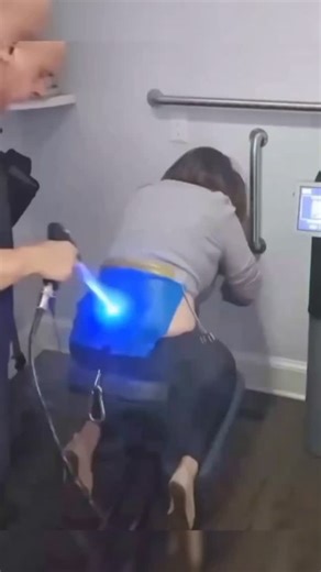 NotifyVoice on Instagram: "Cryotherapy, or cold therapy, uses extreme cold to freeze and destroy abnormal tissue (like warts, skin tags, or certain cancers) or for therapeutic benefits like reducing inflammation and pain, involving methods from ice packs to specialized chambers for athletes or systemic treatments. It works by freezing cells, causing cell death (necrosis), and is applied via liquid nitrogen, probes, or full-body exposure for short durations, requiring medical supervision for safe