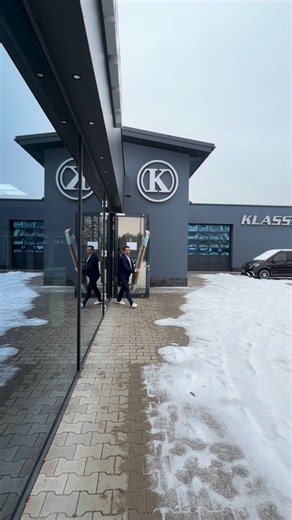 Heute haben wir unser Projekt veröffentlicht, das wir für Monaco Top Marques 2026 gebaut haben. ✨ Ein starker Name. ✨ Ein einzigartiges Projekt. ✨ Und ganz klar: So etwas habt ihr noch nie gesehen. Das ist erst der Anfang. Wir werden jeden einzelnen Schritt zeigen – von der Idee bis zum finalen Auftritt. 👉 Liken. 👉 Teilen. 👉 Alle Videos anschauen. Bleibt dran. Das wird groß. #KLASSEN #TopMarquesMonaco #Monaco2026 #WorldPremiere #LuxuryRedefined | Paul KLASSEN