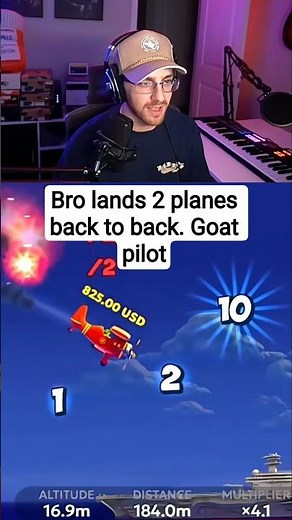 Bro lands 2 planes one after one ! #planegame #streamer #viral