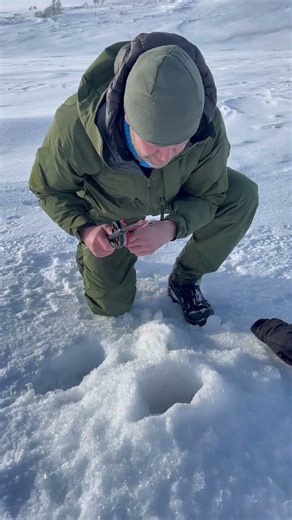 Icefishing Norwegian style | Isfiske | Ørretfiske #fishing#troutfishing#mountains#nature#norway