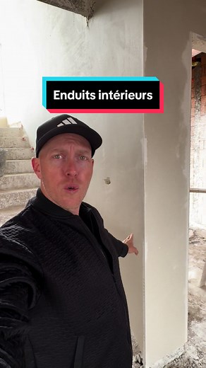 Comment réaliser un enduit au plâtre projeté ?