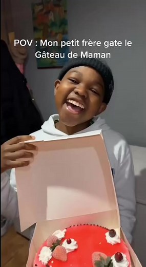 Il a tout gâter : Rire et Gâteau avec Issahendek