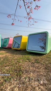 Would your resort or guesthouse consider using a Volferda Capsule House? 📱 WhatsApp: 852-46489111 WhatsApp：wa.me/85246489111 Email: Jenny@volferda.com #tinyhouse #tinyhome #volferda #prefabconstruction #AssemblyTeam #QuickAssembly #bnb #SmartBuilding #PrefabHousing #Diningroom #restaurant | Volferda_tinyhome