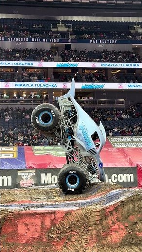 Mikayla Tulachka loses a piece of Megalodon during Monster Jam two wheel skills 🦈