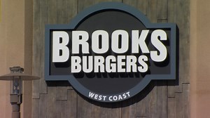 New burger place opens in Fresno's River Park