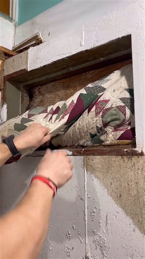 5.1K views · 22 reactions | That should NOT be there! #remodel #entrepreneur #hardwork #tipsandtri... - Mobile Home Renovation | WINNI | Facebook