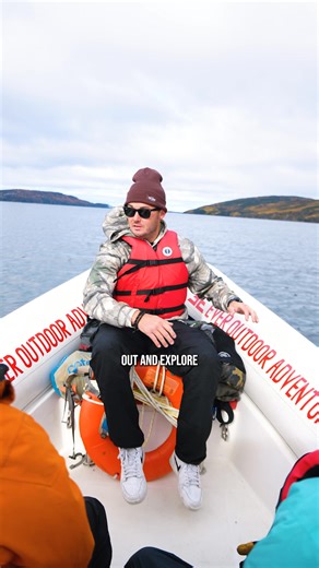 50 reactions | Exploring the Bay of Islands in Newfoundland with Jeep Canada  With some of the planet’s most diverse geology, it was epic to explore the dozens of islands they have on the ocean. Share this with friends you want to explore Newfoundland with ✌ | Jeep Canada | Facebook