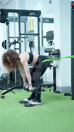 Consejos para el peso muerto rumano con mancuernas o barra