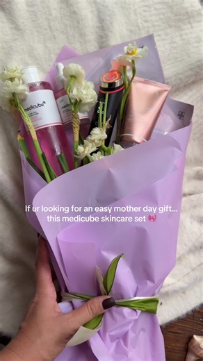 Easy Mother's Day Gift: Medicube Skincare Set