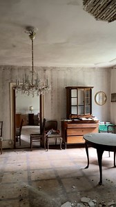 I have never seen this house on pictures before. That’s why this exploration of this abandoned property was very special for me. | Decay Addiction