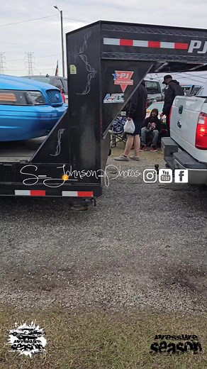 5.5K views · 98 reactions | Crown vic bagged on dub wheels floaters full interior is done #sjohnsonphotos #mrhd #pressure #pressureseason | S_Johnson_Photos | Facebook