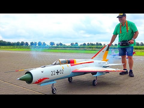 AMAZING MIG-21 FISHBED / WHITE SHARK RC TURBINE JET MODEL FLIGHT DEMONSTRATION