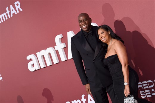 Magic Johnson's tribute to wife gets showered with love from Kobe Bryant's ex-teammate Byron Scott, Lisa Leslie & more
