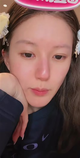 Zhao Lusi did the channel gesture dance during her live streaming😍 #Zhaolusi #赵露思 #tylachanel