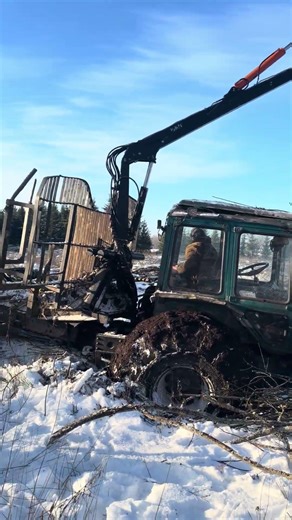 MTZ 82 forwarder stuck in mud 😱