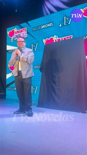 ✨Nuestro director editorial Gilberto Barrera @soygilbarrera , develó junto al elenco de “El Amante Infiel” @amanteinfieloficial nuestra portada de esta semana 🤩🎭 ✨Alexis Ayala, Juan Soler, Mauricio islas y Arleth Terán también convivieron también con fans de nuestra revista, mientras siguen preparándose para el éxito de su gira por la República Mexicana que los llevará a decenas de ciudades como Mérida, Chilpancingo, Cuautla, entre otras. 😱 #tvynovelasmex #Elamanteinfiel #teatro 📹 @nayibcana